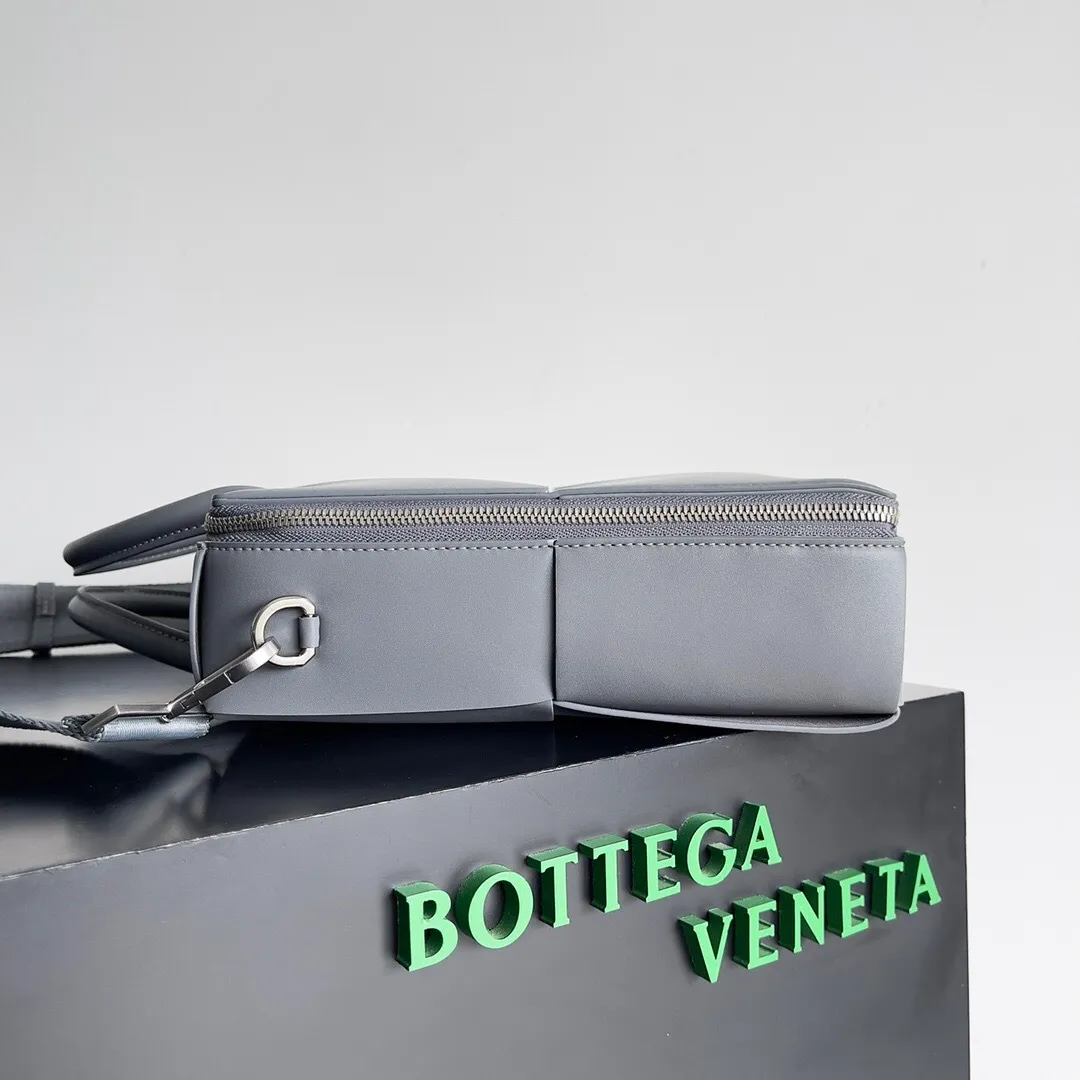 All categories 💚 Authentic bags 💚 BV 2025 new Bottega Veneta large plaid woven men's briefcase